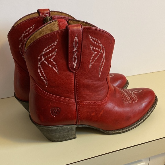Ariat Red Leather Cowboy Booties sz 8 - Picture 3 of 7